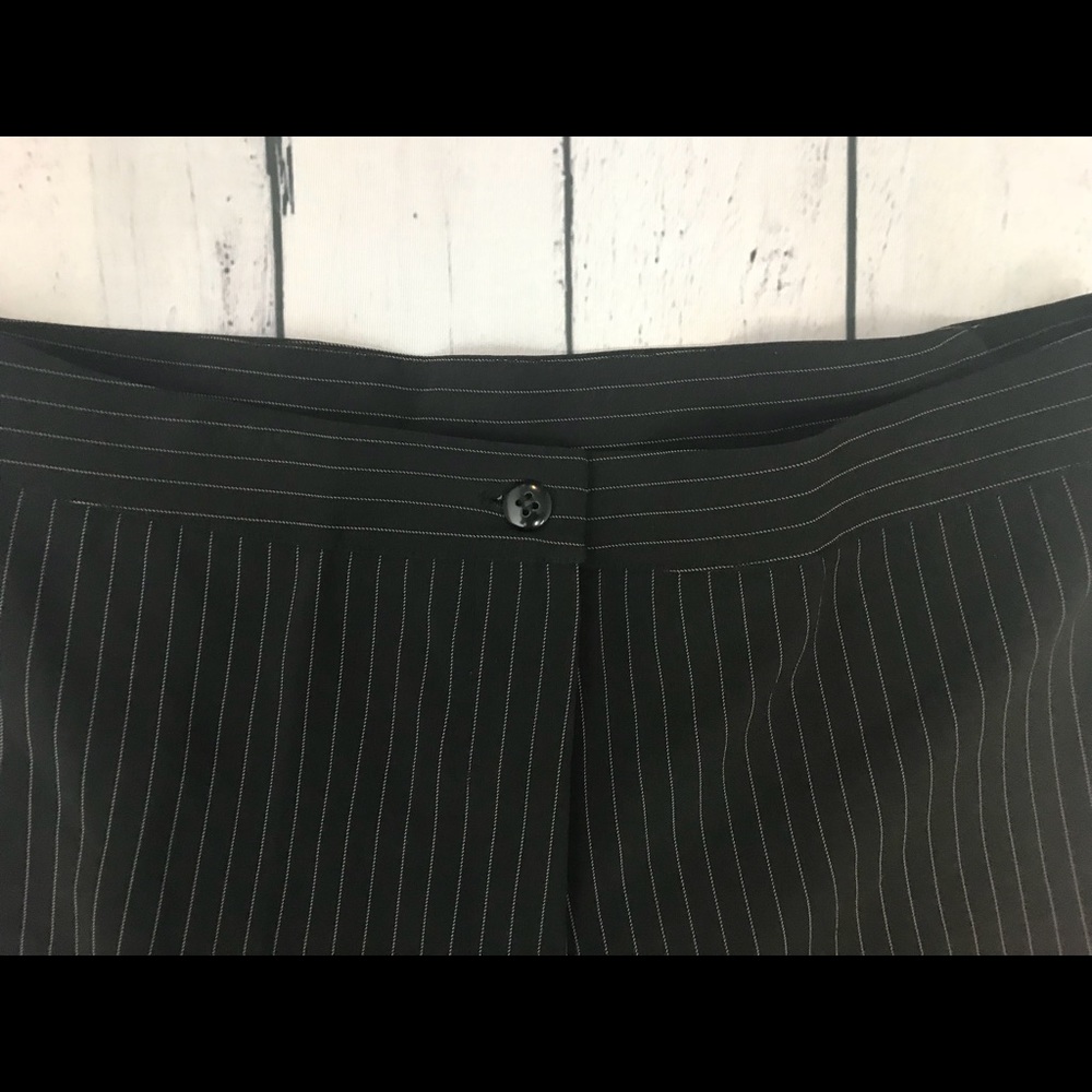 Juniors Pinstriped Black Cropped Pants - Picture 3 of 3
